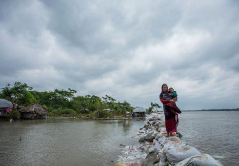 Hundred-year storm tides will occur every few decades in Bangladesh, scientists report